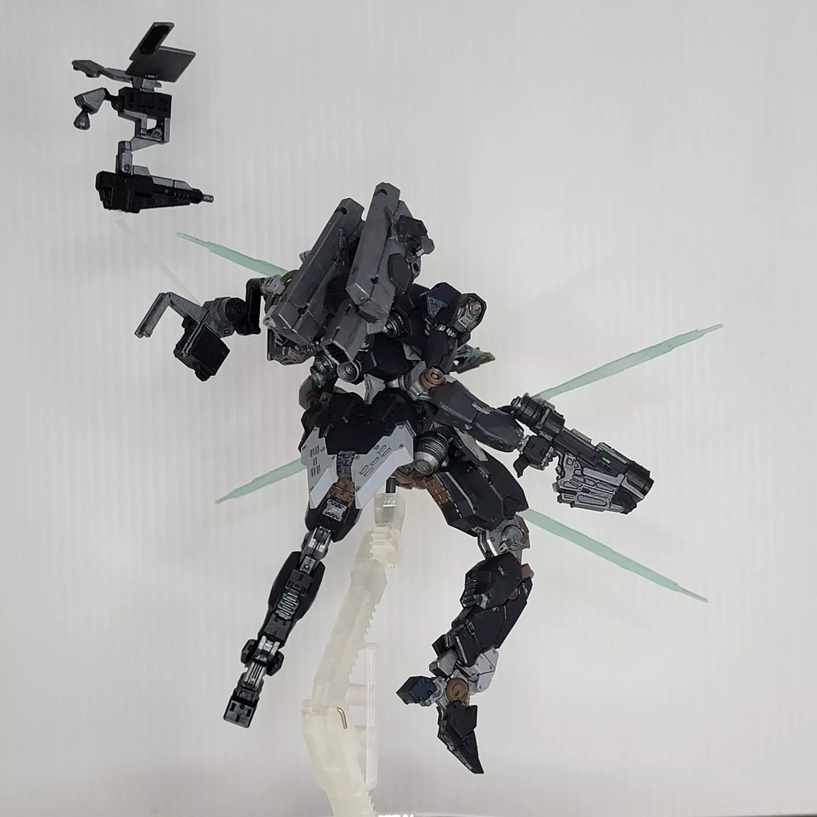 V.IV RUSTY- STEEL HAZE ORTUS Resin Model Kit (30 Minutes Missions Scale)