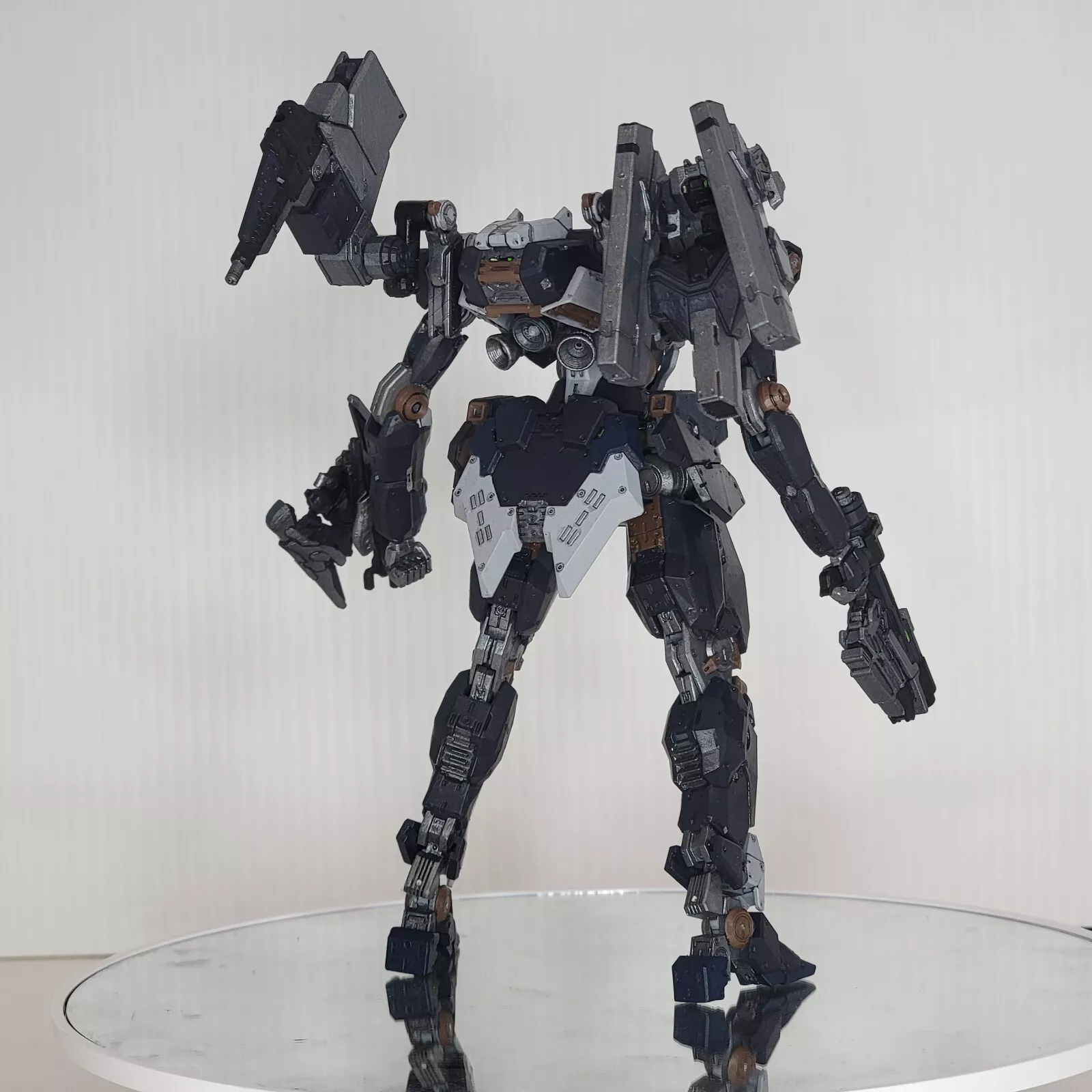 V.IV RUSTY- STEEL HAZE ORTUS Resin Model Kit (30 Minutes Missions Scale)