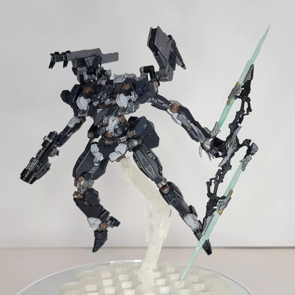 V.IV RUSTY- STEEL HAZE ORTUS Resin Model Kit (30 Minutes Missions Scale)